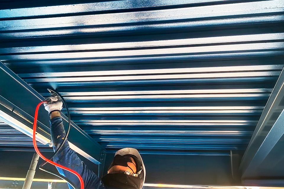 吹き付け塗装・鉄骨塗装